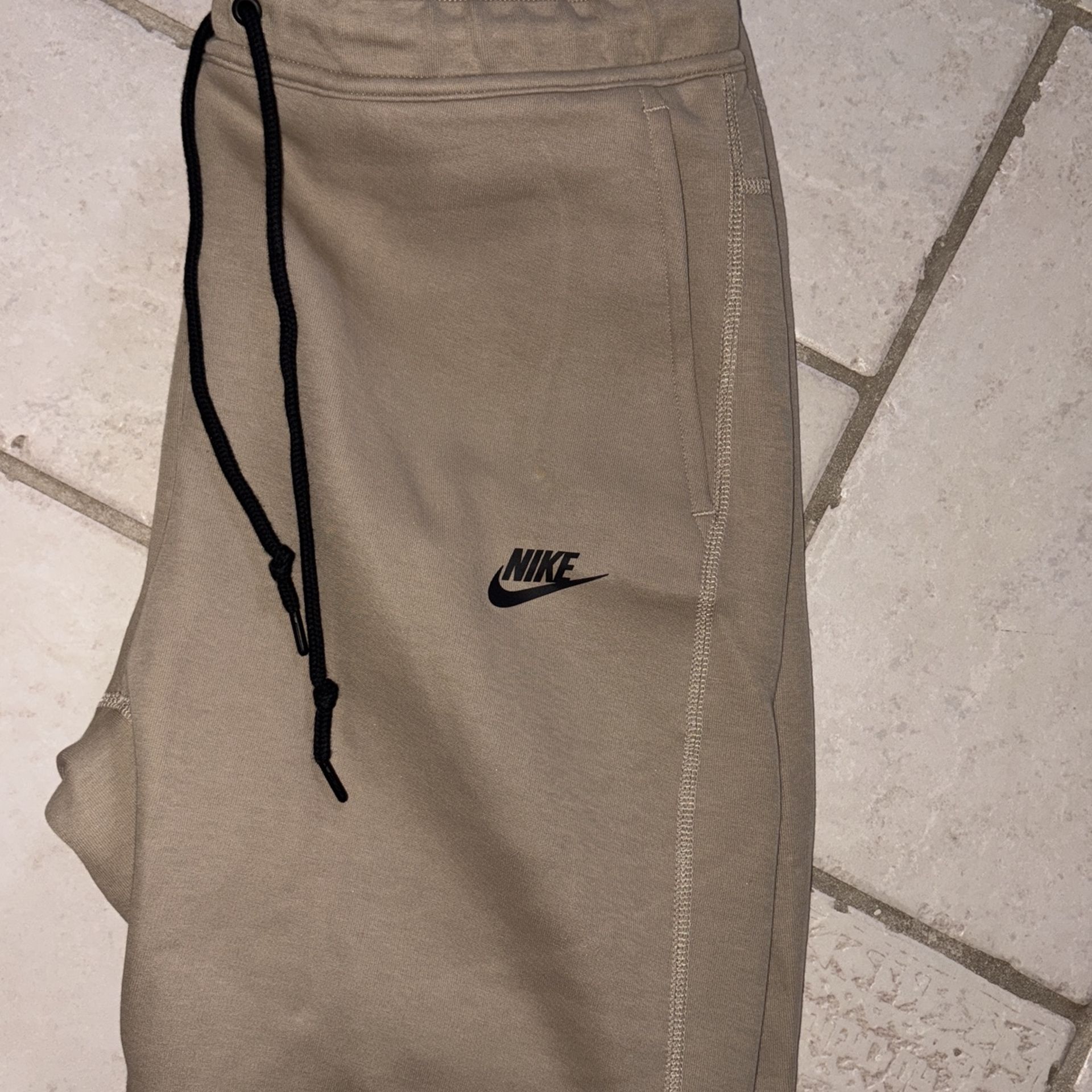 Khaki NIKE Tech Fleece Joggers