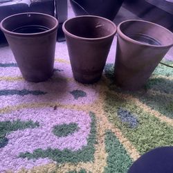 Set of terracotta pots