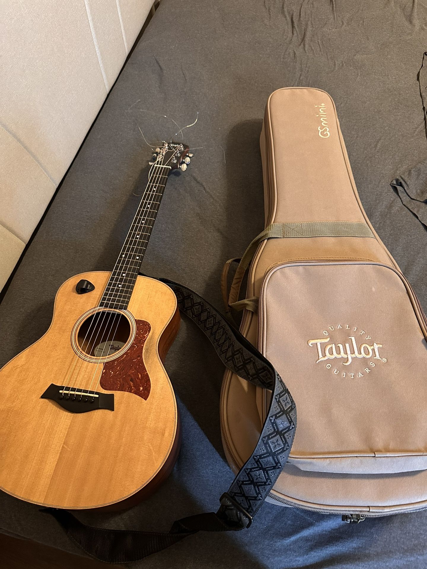 Taylor GS mini Guitar