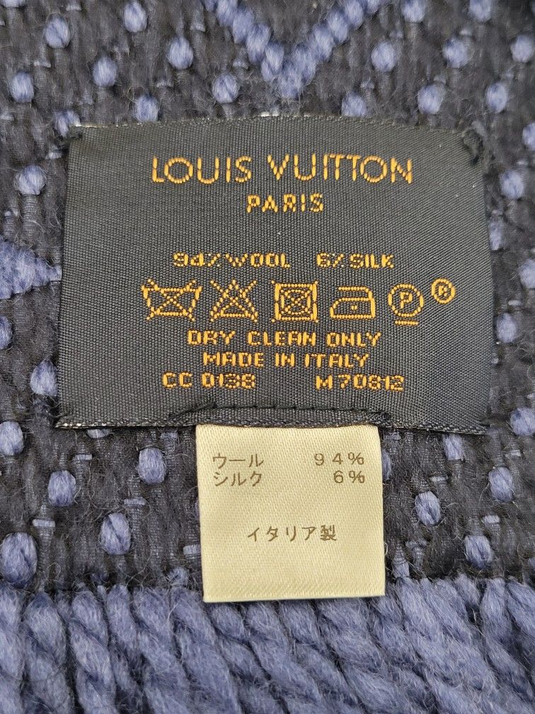 Louis Vuitton Logomania Wool Scarf in Blue & Black Combination. Made in Italy!