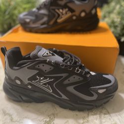 Louis Vuitton Runner Tactic for Sale in Irwindale, CA - OfferUp