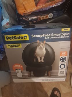 Smart Cat Litter Box - ScoopFree® SmartSpin™ Self-Cleaning