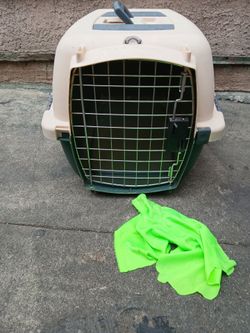 Hard Shell Pet Travel Carrier Crate