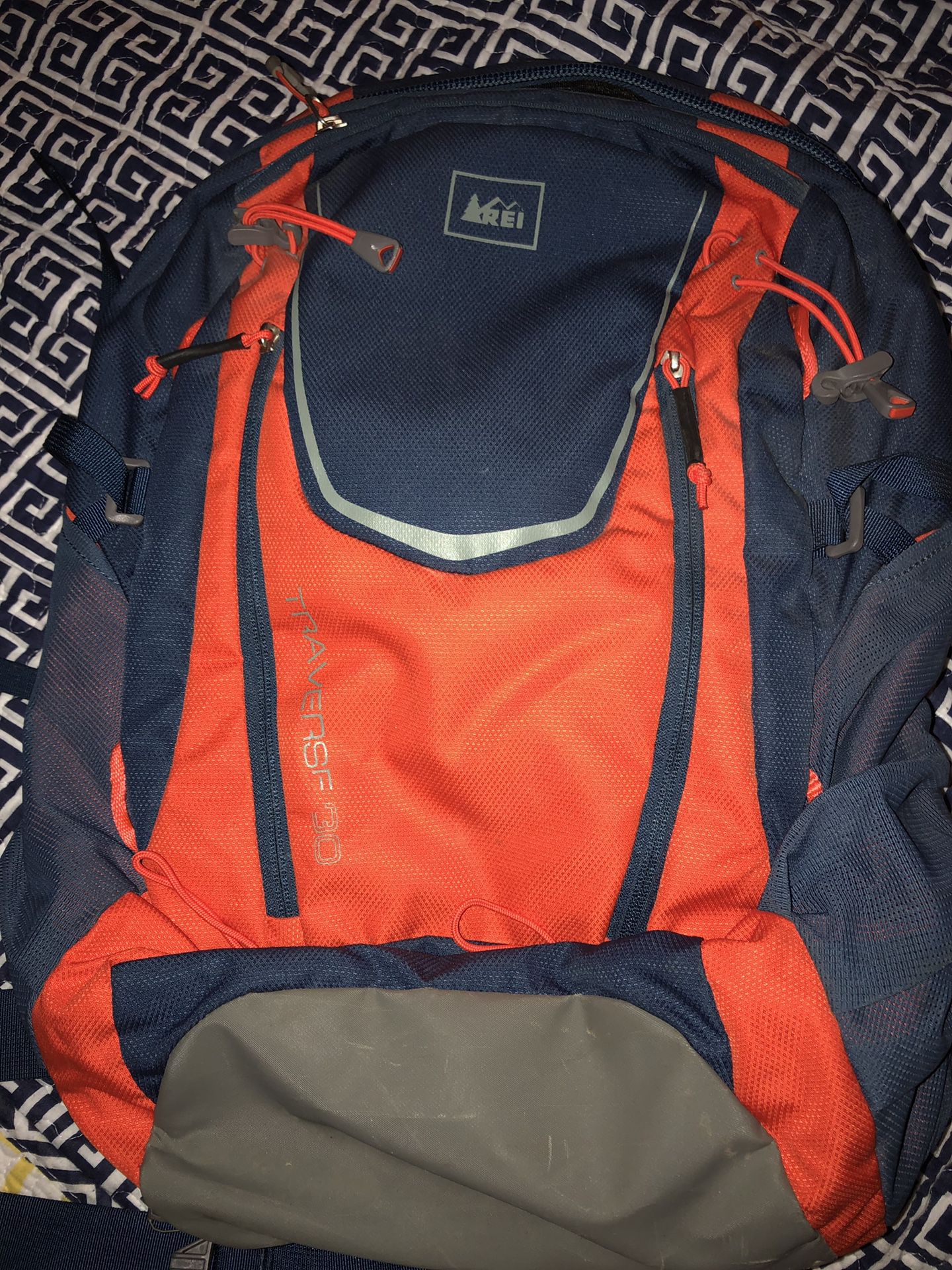 REI Traverse 30 Hydration Backpack