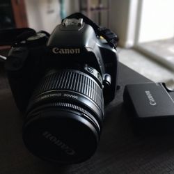Camera Canon Rebel Xsi 