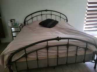 tempur pedic bed with controls