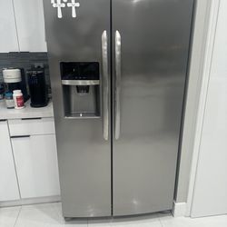 frigidaire gallery fridge