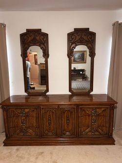 Bedroom Furniture Set