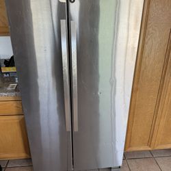 Kenmore Refrigerator 
