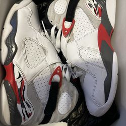 Bug bunny 8s worn 1 time size 7.5