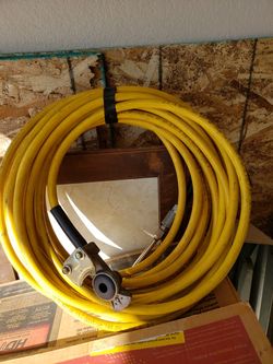 Trailer air line for tractor