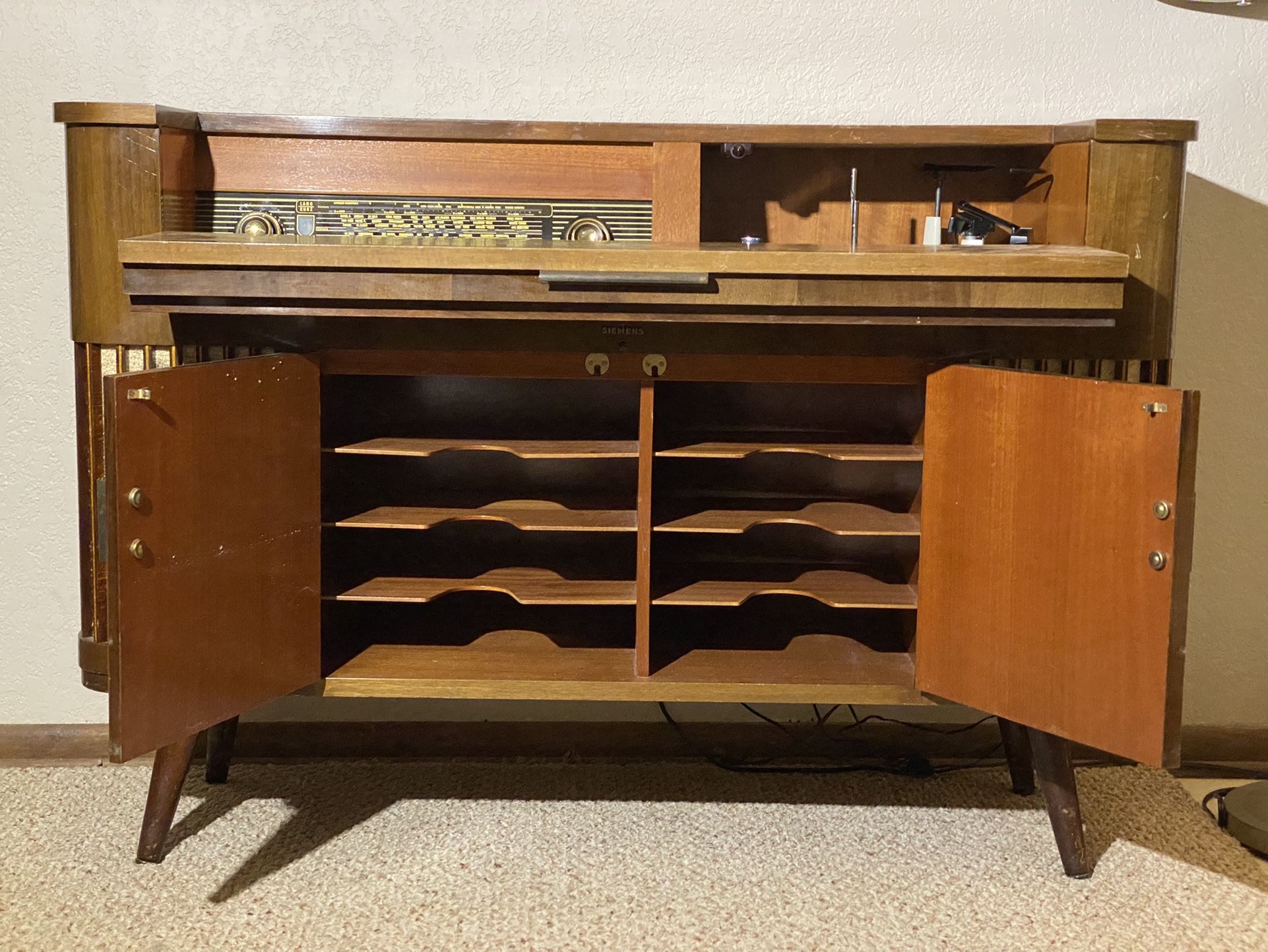 MCM Vintage Mid Century 50’s Siemens Germany Radio Record Player Console Cabinet Antique