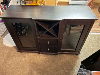 Cabinet   **measurements below