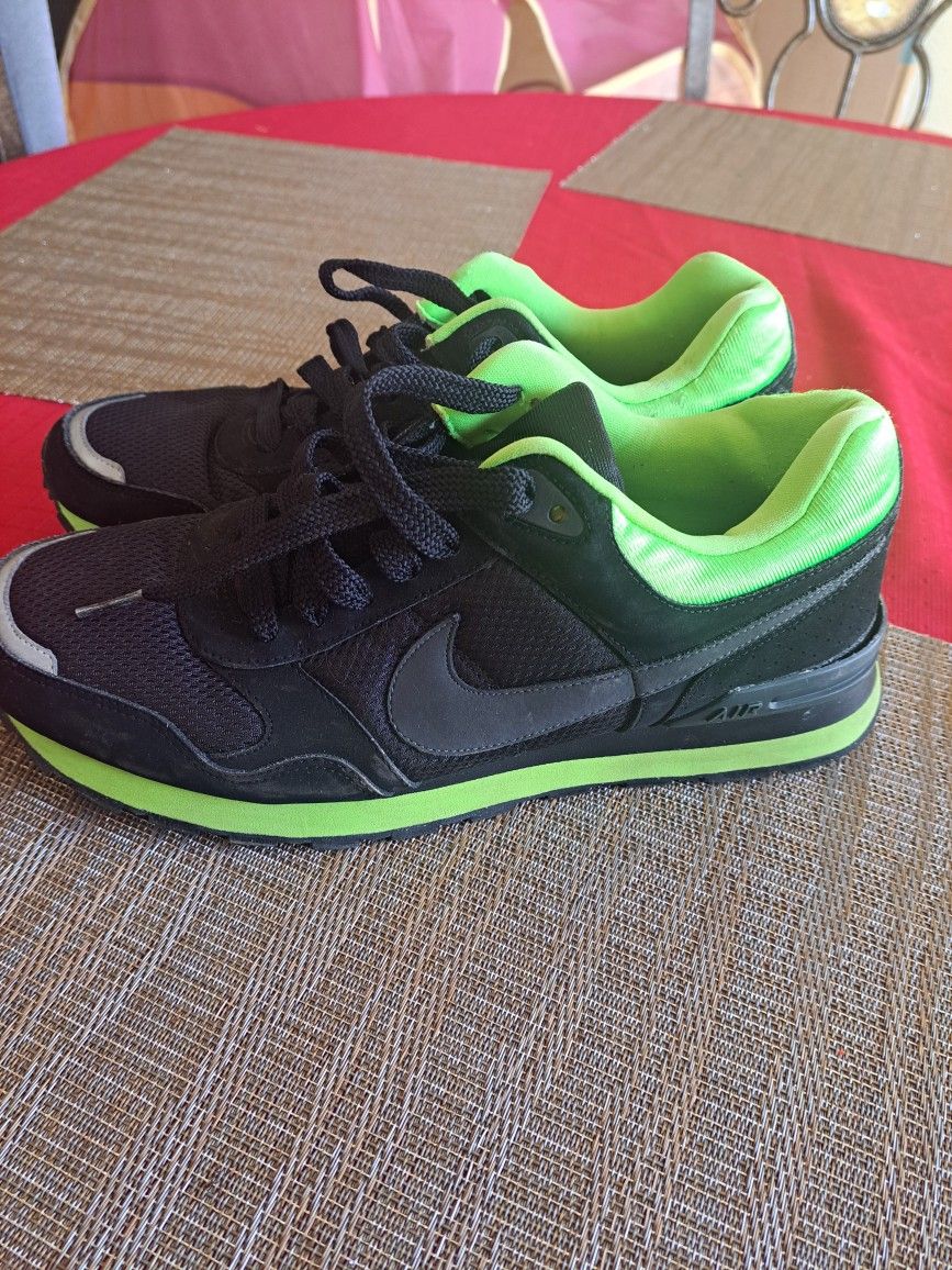 ***Nike MS78 LE Men Running Shoes Size 10***