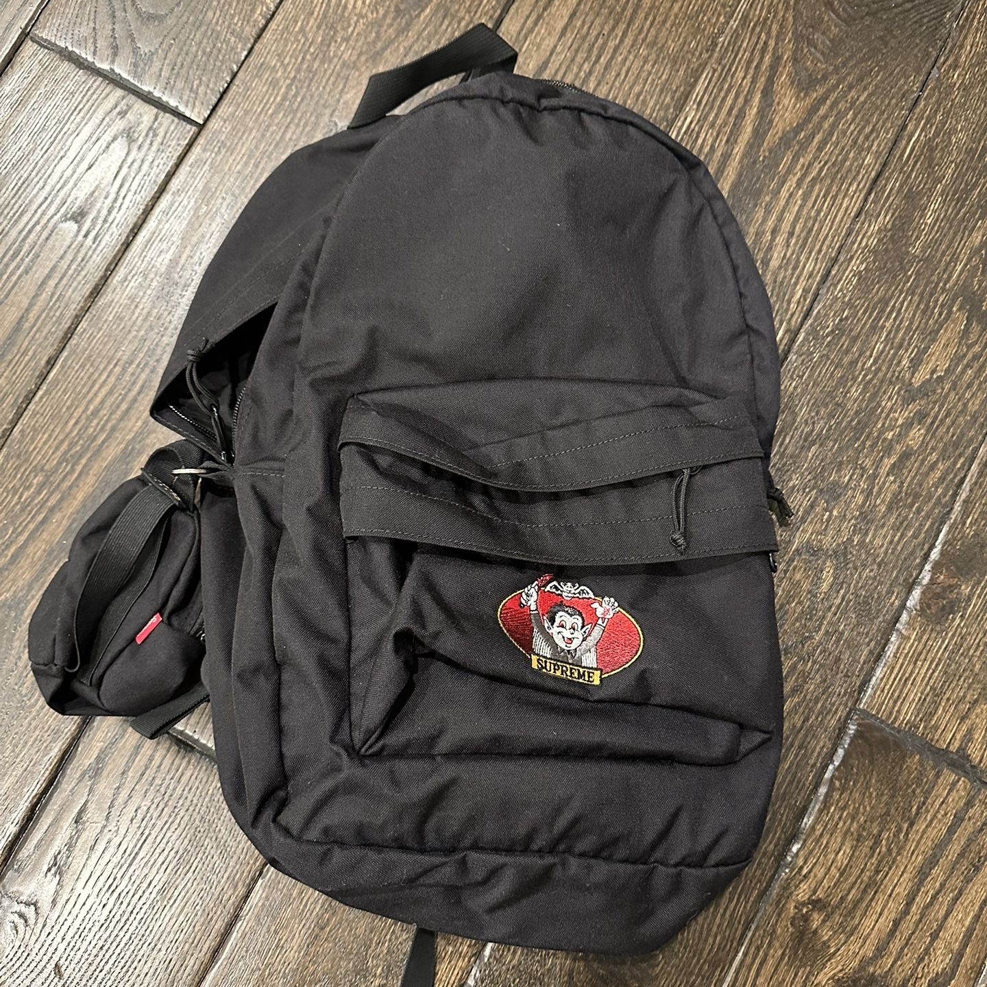 Supreme Vampire Boy Backpack バックパック ポーチ付 Supreme Vampire Boy Backpack (SS21) - $128