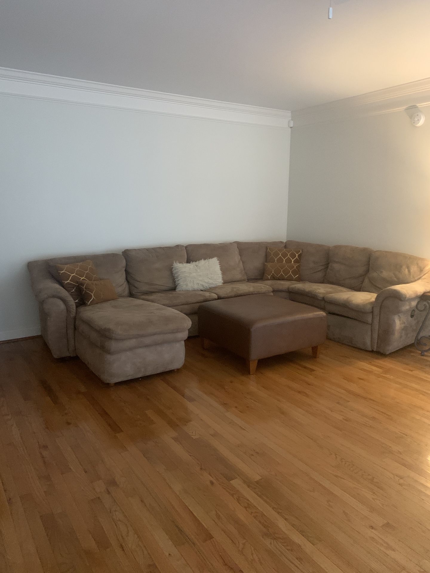 L Shaped Pit Group Sofa