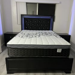 Queen Bed  / Mattress Included / Platform Bed W/ Built-In LED Lights   Color: Black.     🔥  Cama Queen Size / Colchon Incluido.  Cama Con Luz Led