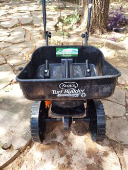 SCOTTS TURF Builder EdgeGuard MINI