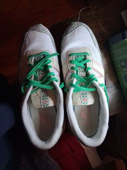 New Balance Low-Top Sneakers White Green Laces