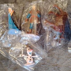 Frozen Figures Sealed lot 
