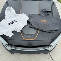 Custom Embroidered Car Hoodies 100% Cotton 380 GSM Custom Front Pocket Logo+Large Back Car Design