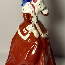 ROYAL DOULTON LADY FIGURINE XMAS MORN HN3212 PEGGY DAVIS