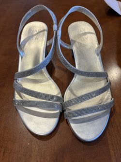 Naturalizer Silver Strap Size 10