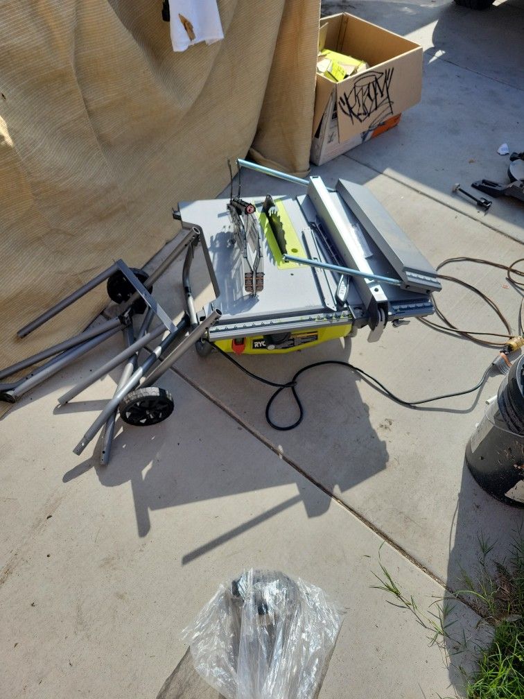 TABLE SAW RYOBI