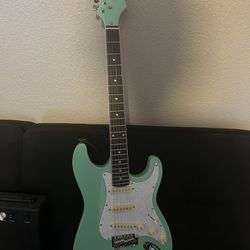 39in Full Size Beginner Electric Guitar and 10W amp