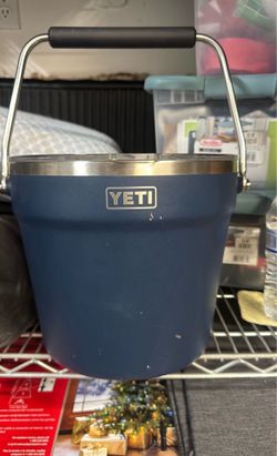 Yeti Navy blue ice bucket