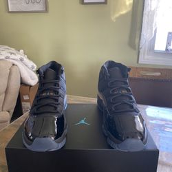 AIR JORDAN 11 GAMMA BLUE SIZE 14
