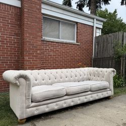 Tufted Chesterfield Sofa