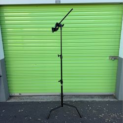 Matthews B756020 Hollywood 20” C-Stand Sliding Leg Grip Head Arm