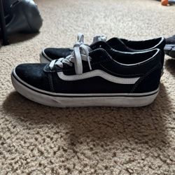 Vans Size 7 Youth Or 8.5 Women
