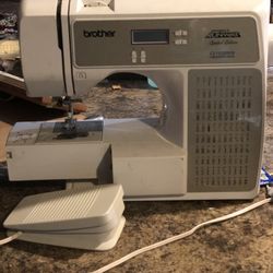 Project Runway Limited Edition Brother Sewing Machine 