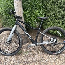 Woom Off 5 premium bike