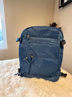 Vacuum Travel Backpack with Pump