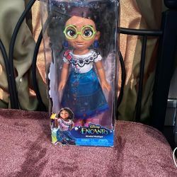 encanto mirabel dall