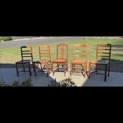 5 Chairs Wood 