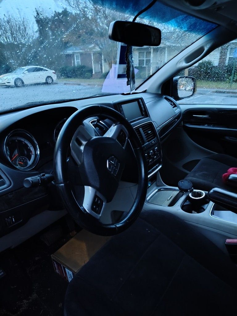 2013 Dodge Grand Caravan