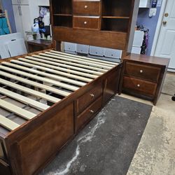 Queen Storage Bedroom Furniture