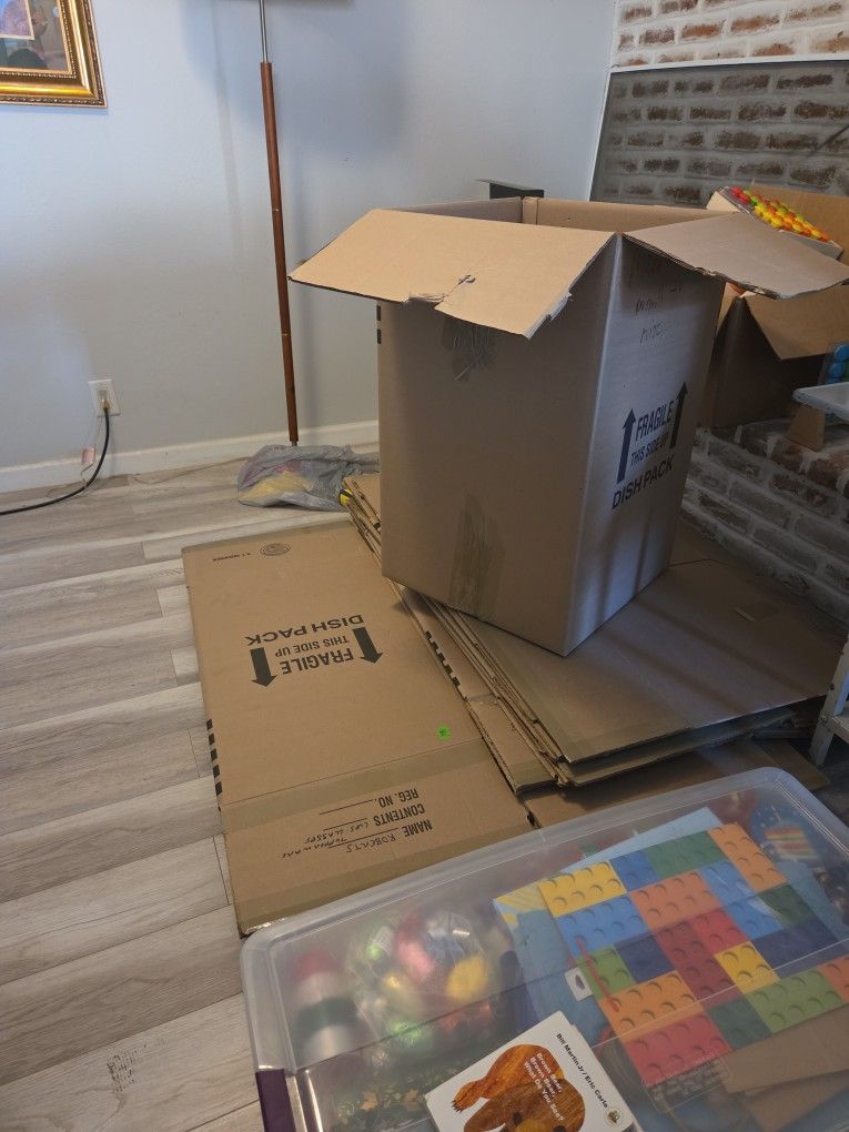 Boxes, Packing Materials