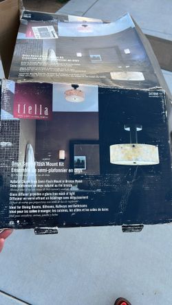 Ceiling light fixture