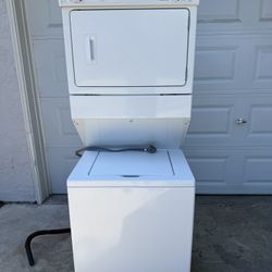 27”Whirlpool Stackable Washer And Dryer(electric) 