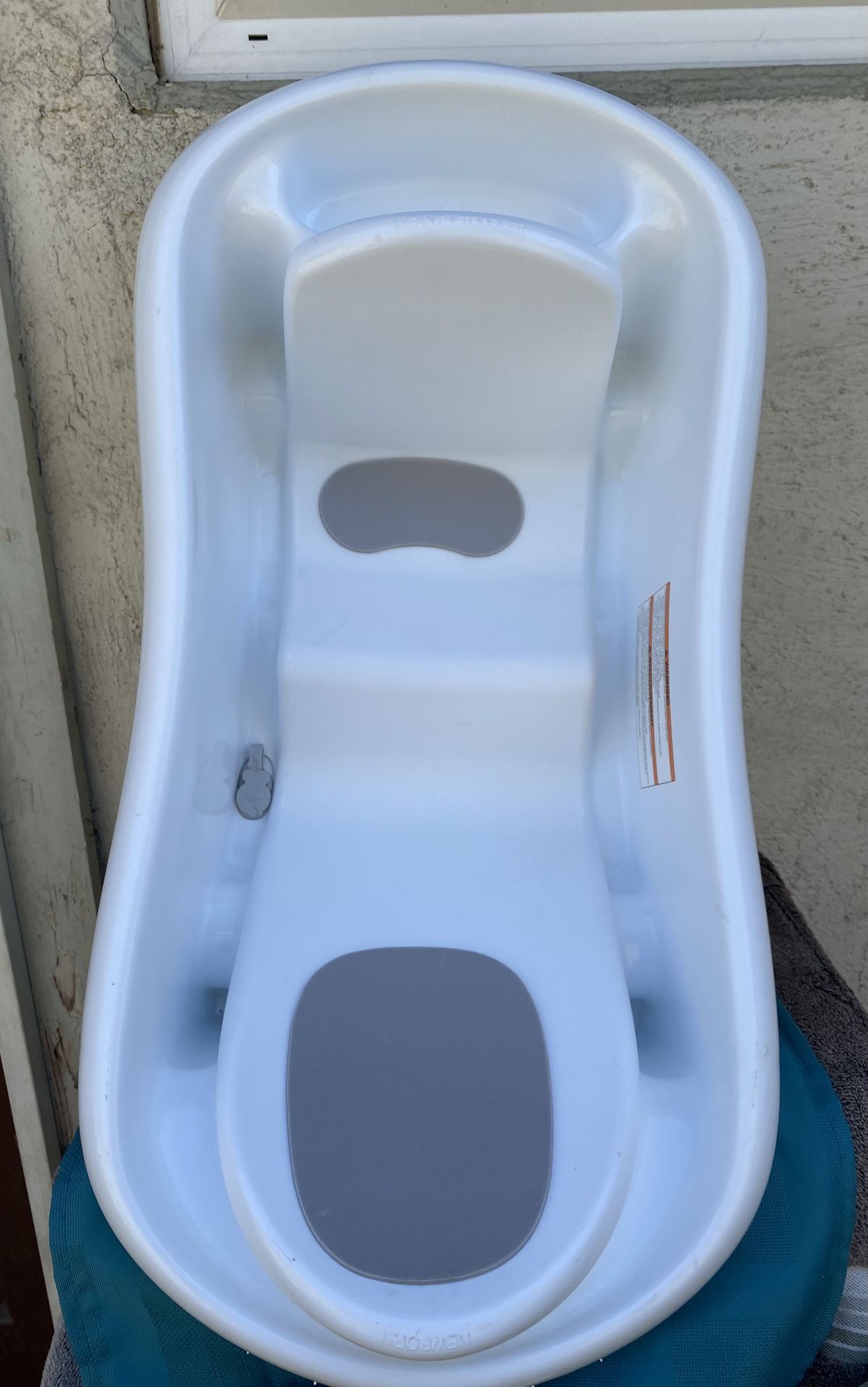 Newborn To Toddler Baby Bathtub.