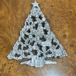Vintage Cast Aluminum Christmas Tree Trivet • Santa & Holiday Scene
