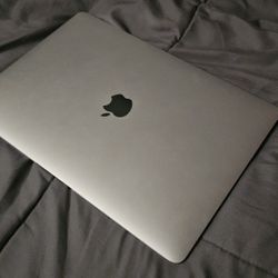 MacBook Air 2018 Model