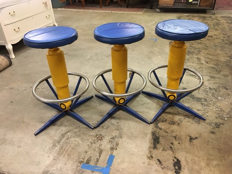 Industrial Monroe Shock Absorber Stools for Sale in Seminole, FL - OfferUp