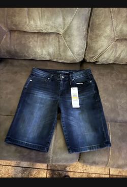 Calvin Klein shorts size 7