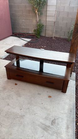 Free tv stand
